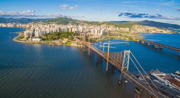 Concurso CRT 4: vista aérea de Florianópolis, cidade onde fica a sede do órgão - Divulgação