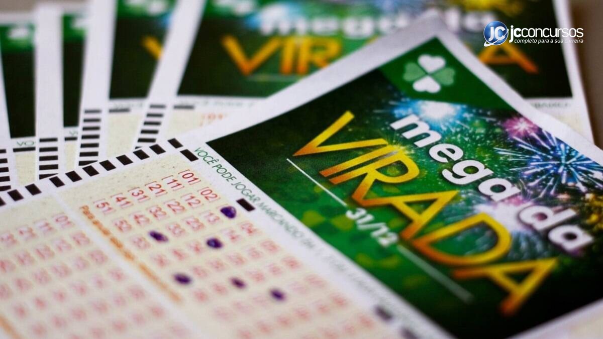 Para quem prefere tentar a sorte em grupo, as lotéricas oferecem a venda de cotas em bolões - Agência Brasil