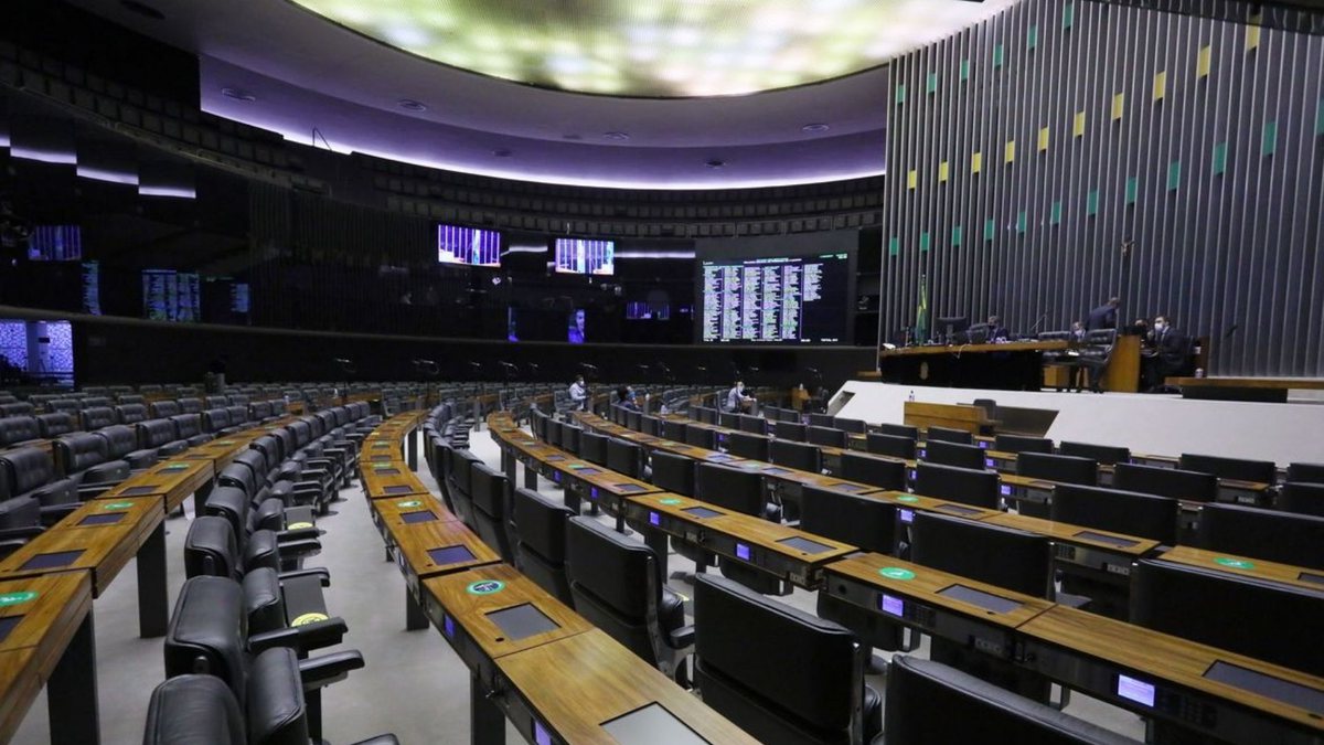 Câmara dos Deputados aprova PEC dos Precatórios e mudanças no teto de gastos
