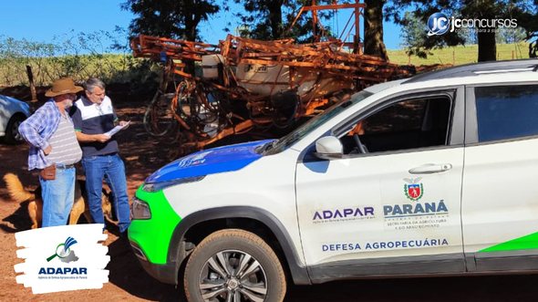 Concurso da Adapar: servidor realiza inspeção preventiva em propriedade rural - Foto: Divulgação