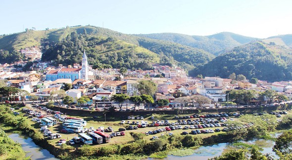 Concurso Câmara de Paraibuna: vista parcial do centro - Divulgação