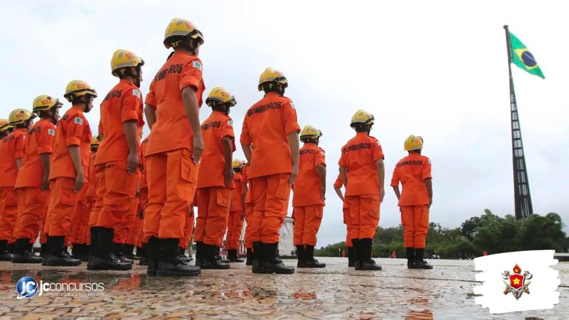 Concurso do CBMDF: soldados perfilados durante solenidade - Foto: Fabio Rodrigues Pozzebom/Agência Brasil