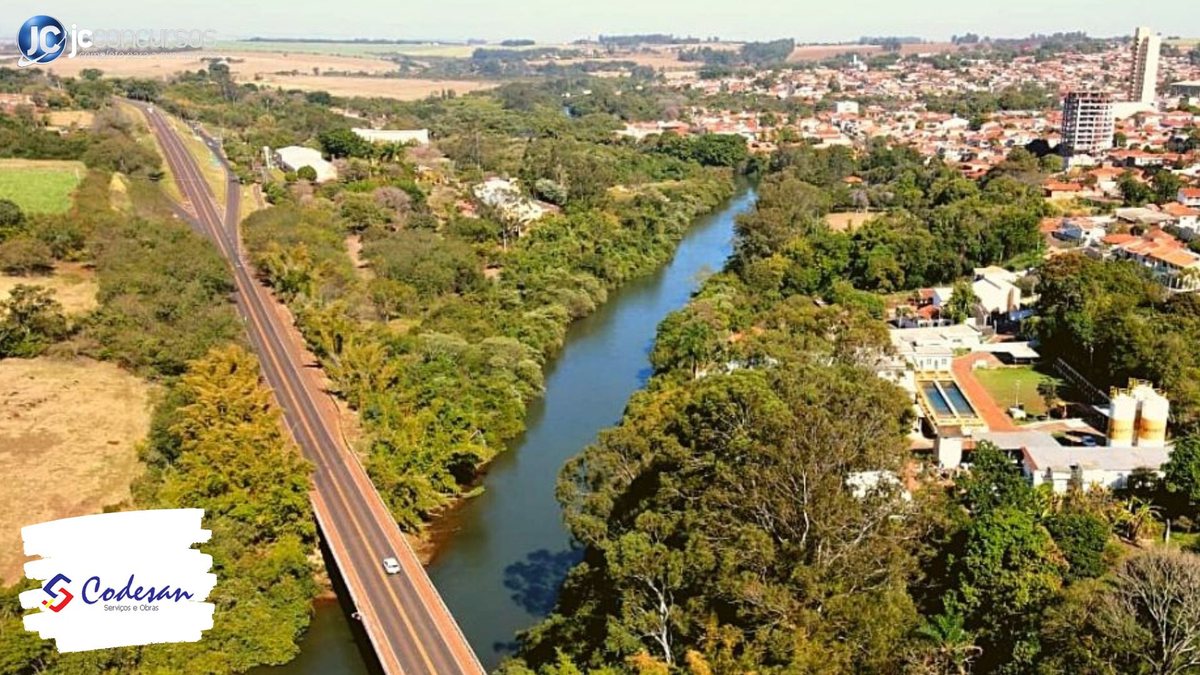 Concurso da Codesan SP: vista aérea da cidade de Santa Cruz do Rio Pardo
