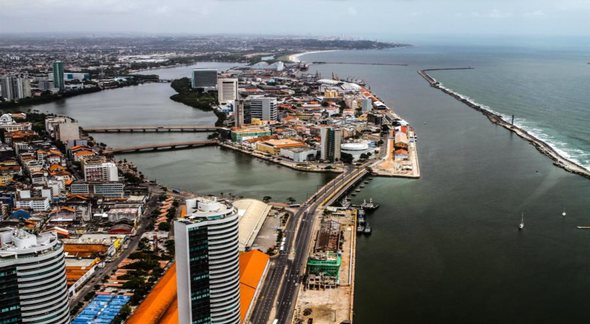 Concurso CRB-4: vista aérea de Recife, onde fica a sede do Conselho Regional de Biblioteconomia da 4ª Região - Marcos Pastich/PCR