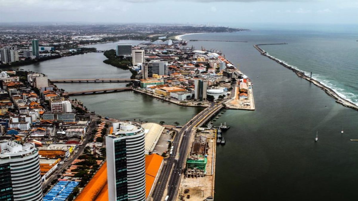 Processo seletivo do CRT 3: vista aérea de Recife, onde fica a sede do órgão