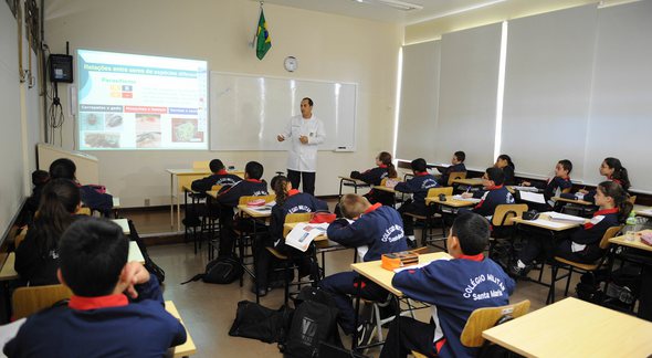 Concurso Exército: estudantes de colégio militar em sala de aula - Divulgação