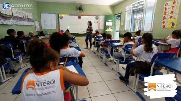 Concurso da FME de Niterói RJ: alunos da rede municipal em sala de aula - Divulgação