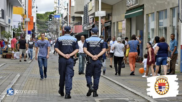 Concurso da Guarda Municipal de Jundiaí: agentes da corporação circulam por rua de comércio popular - Divulgação