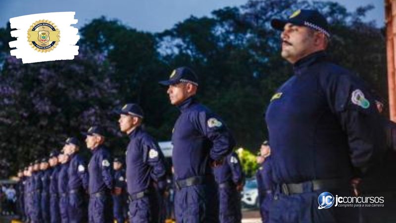 Concurso da Guarda Municipal de Porto Alegre: agentes da corporação perfilados