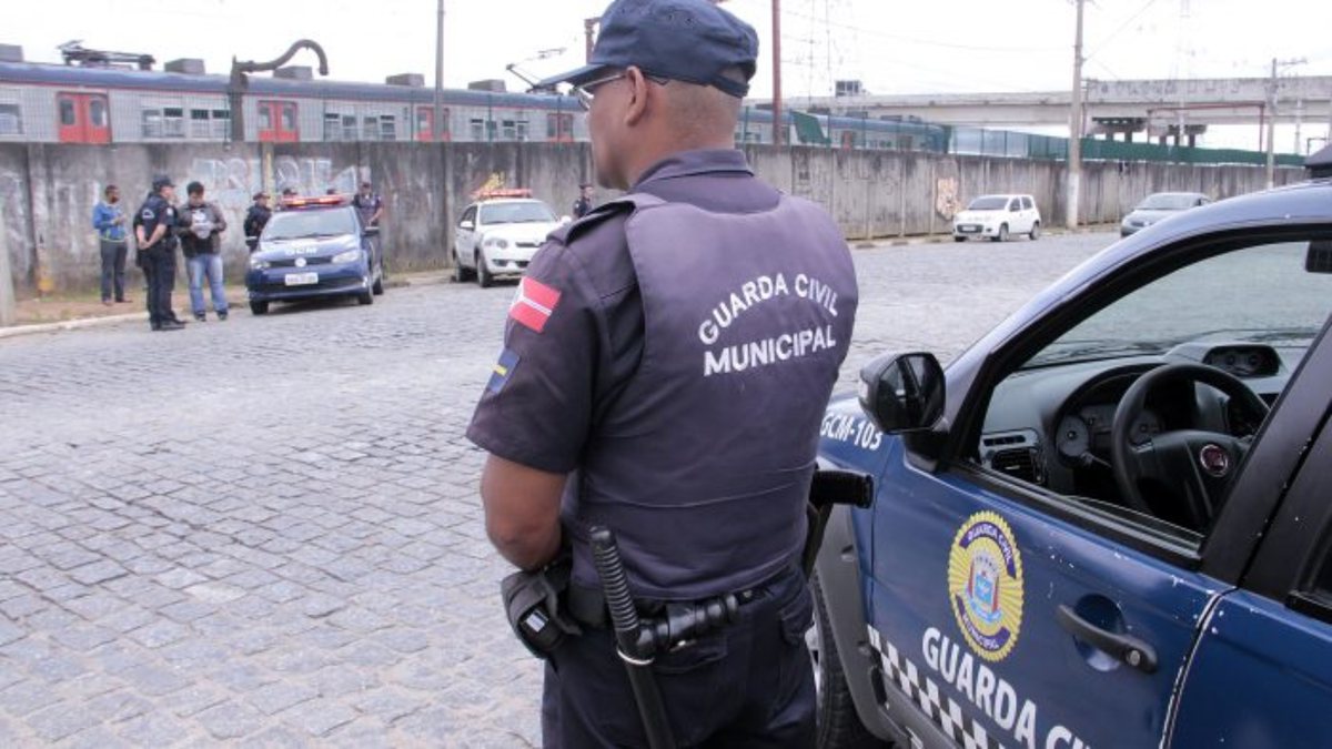 Concurso da Guarda Municipal de Suzano: agentes da corporação durante patrulhamento