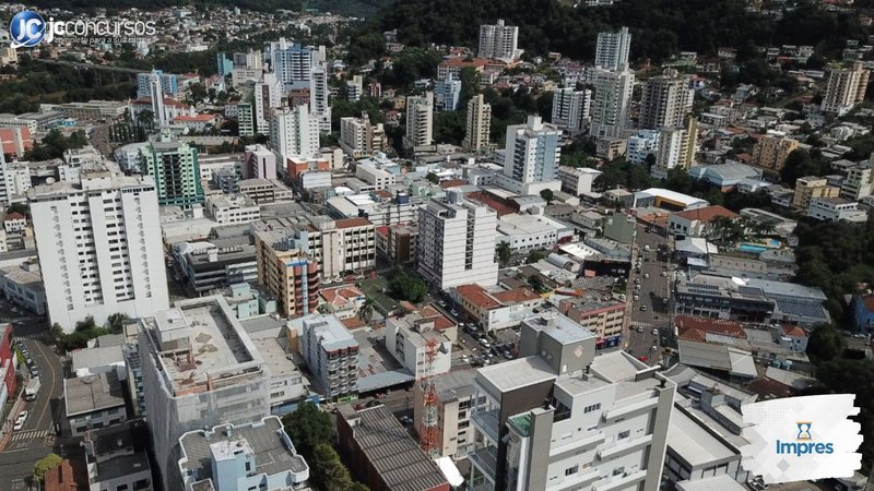 Concurso do IMPRES SC: vista aérea da cidade de Joaçaba