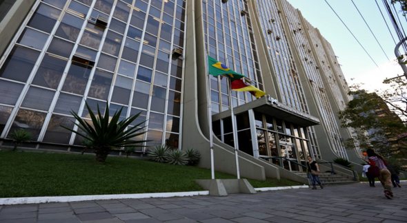 Concurso do IPE Prev RS: fachada do edifício sede do instituto - Leandro Osório/Palácio Piratini