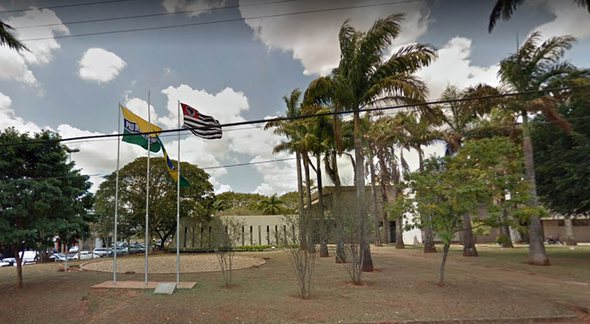 Concurso de Lençóis Paulista: sede do órgão - Google Street View