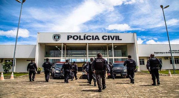 Concurso PC PB: policiais em frente à sede da corporação - Divulgação