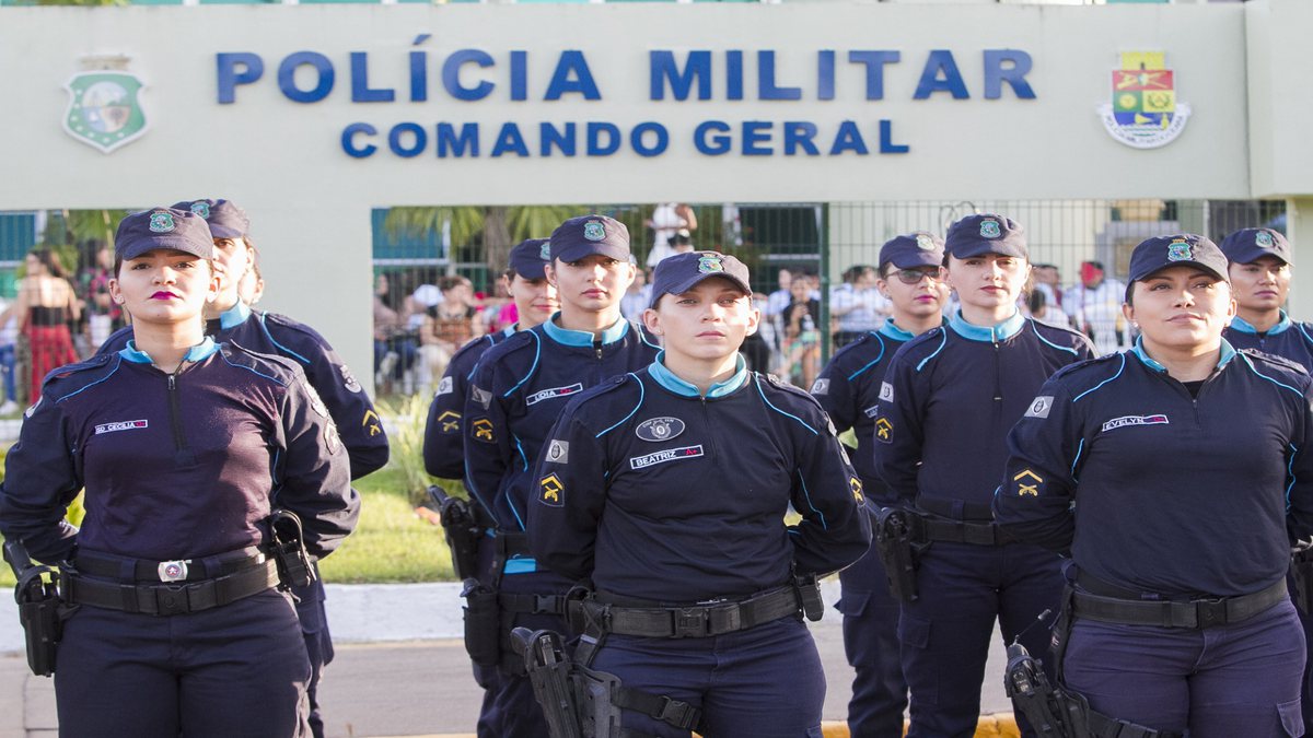 Concurso PM CE: soldados da Polícia Militar do Ceará perfilados