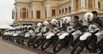 Concurso PM MG: soldados perfilados ao lado de motos - Divulgação