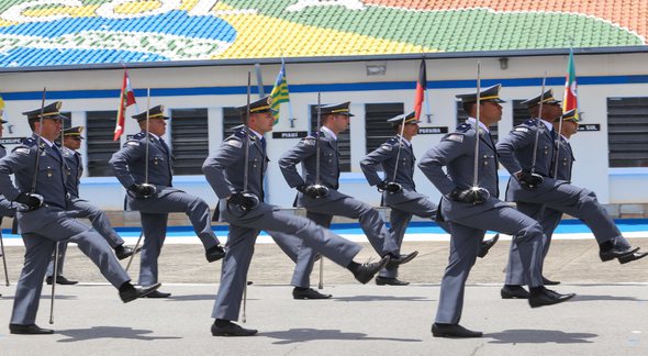 Concurso PM SP: alunos oficiais desfilam durante cerimônia de formatura - Divulgação