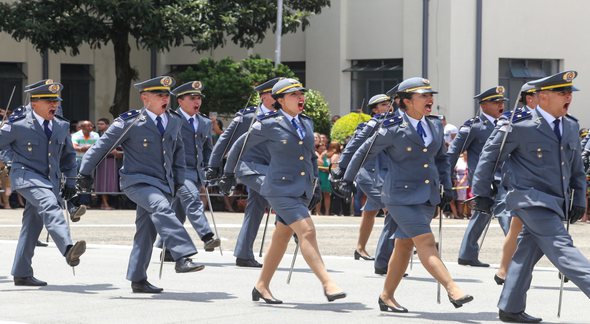 Concurso da PM SP: alunos oficiais desfilam durante cerimônia de formatura - Divulgação