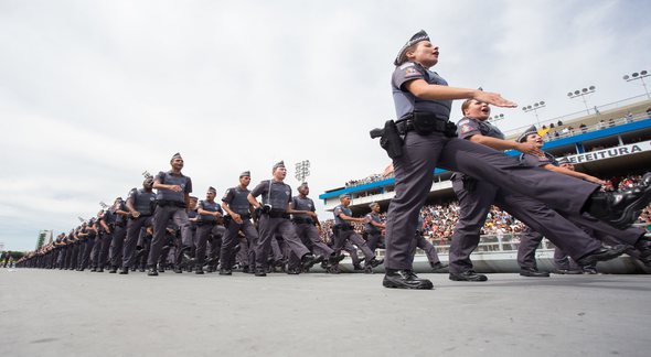 Reajuste salarial para policiais: soldados da PM desfilam durante cerimônia de formatura - Divulgação