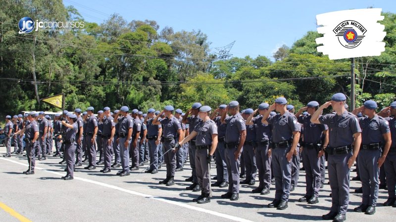 Concurso da PM SP: dezenas de soldados perfilados