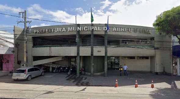 Processo seletivo da Prefeitura de Abreu e Lima: fachada do prédio do Executivo - Google Street View