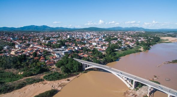 Concurso da Prefeitura de Almenara: vista aérea do município - Divulgação