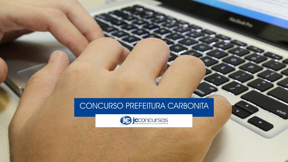 Concurso Prefeitura de Carbonita - mãos posicionadas sobre teclado de notebook
