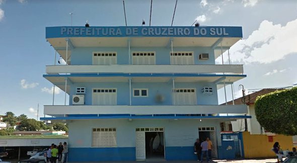 Concurso de Cruzeiro do Sul: sede da prefeitura - Google Street View