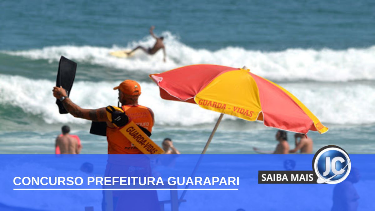 Concurso Prefeitura de Guarapari - guarda-vidas observa banhistas em praia