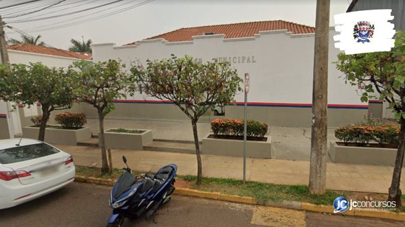 Concurso da Prefeitura de Lourdes: sede do Executivo - Foto: Google Street View
