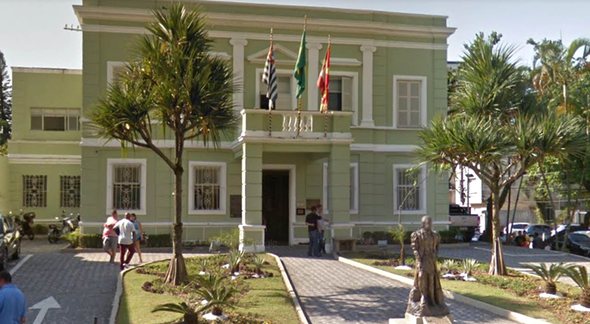 Concurso de São Vicente: sede da prefeitura - Google Street View