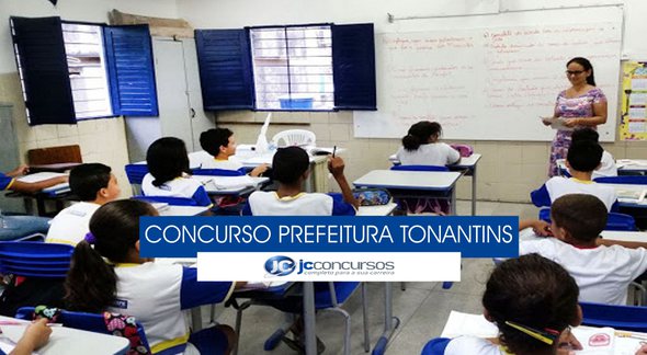 Concurso Prefeitura de Tonantins - professor e estudantes em sala de aula - EBC