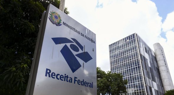 Site da Receita Federal apresenta instabilidade no primeiro dia para declarar Imposto de Renda 2022 - Agência Brasil