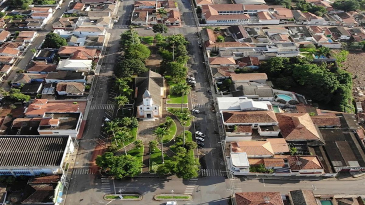 Concurso Saae de Ibiá: vista aérea do município