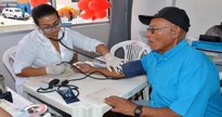 Concurso Sesau AL: homem idoso recebe atendimento médico - Carla Cleto/Agência Alagoas