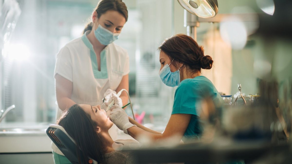 As vagas dos concursos abertos para dentista são para várias regiões do país