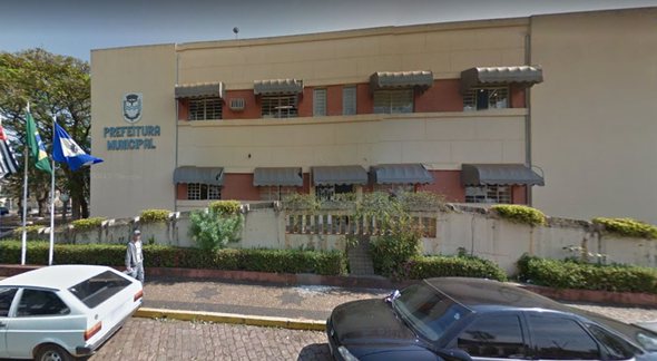 Prefeitura de Dóis Córregos - Google Street View