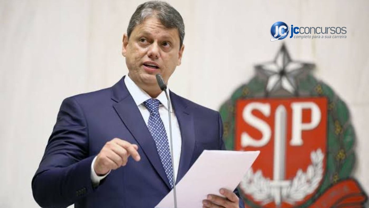 Governador de SP Tarcísio de Freitas durante coletiva de imprensa