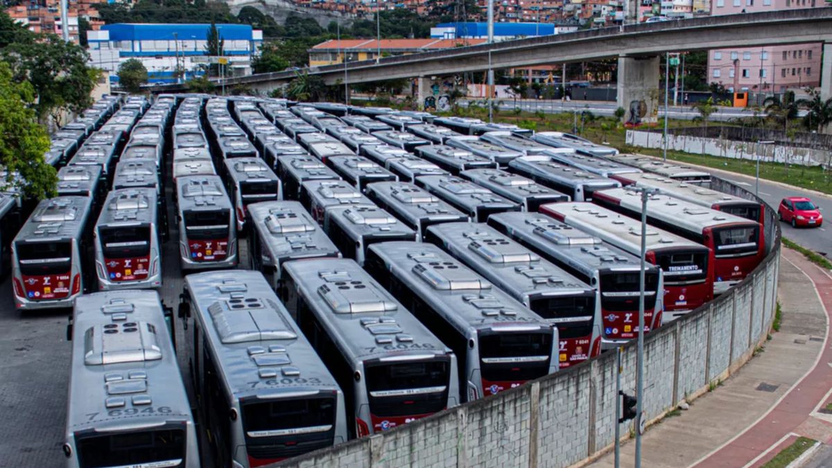 Greve na Zona Sul de São Paulo afeta quase 40 linhas de ônibus
