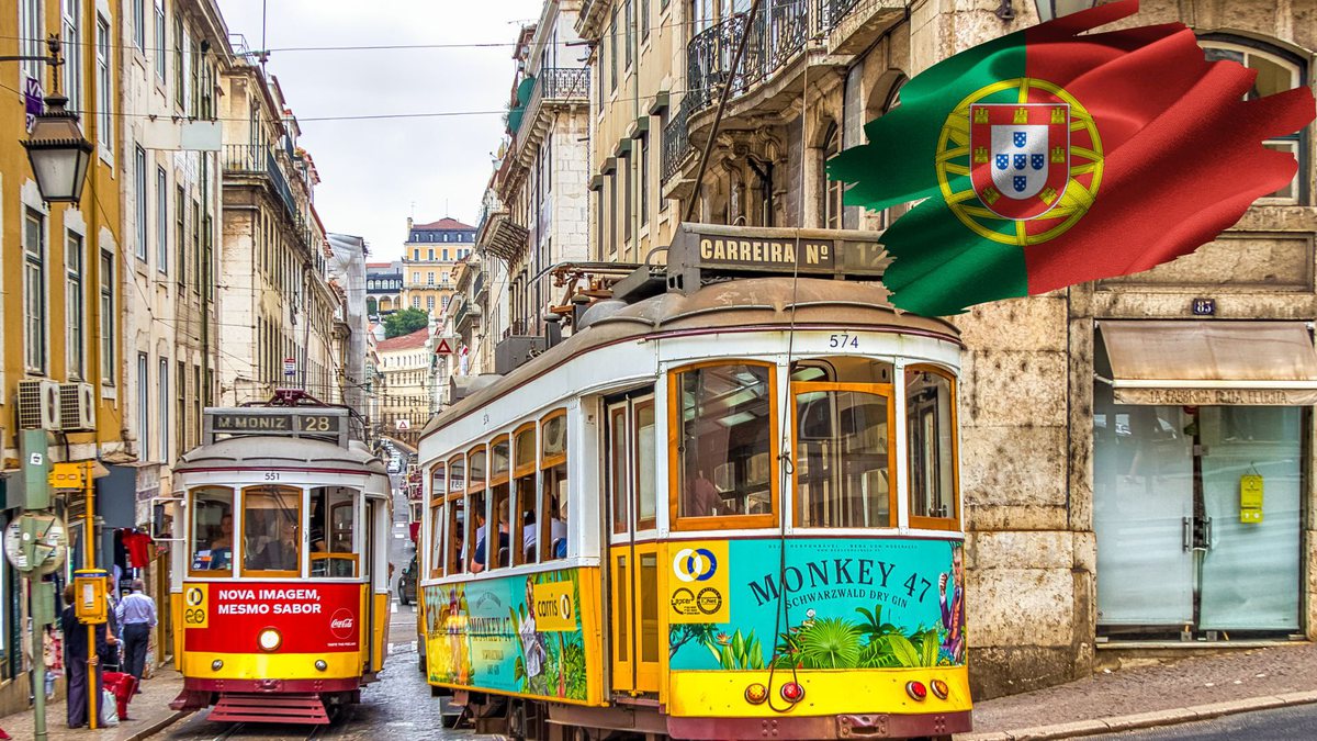 Bondinhos transitam pelas ruas de Portugal