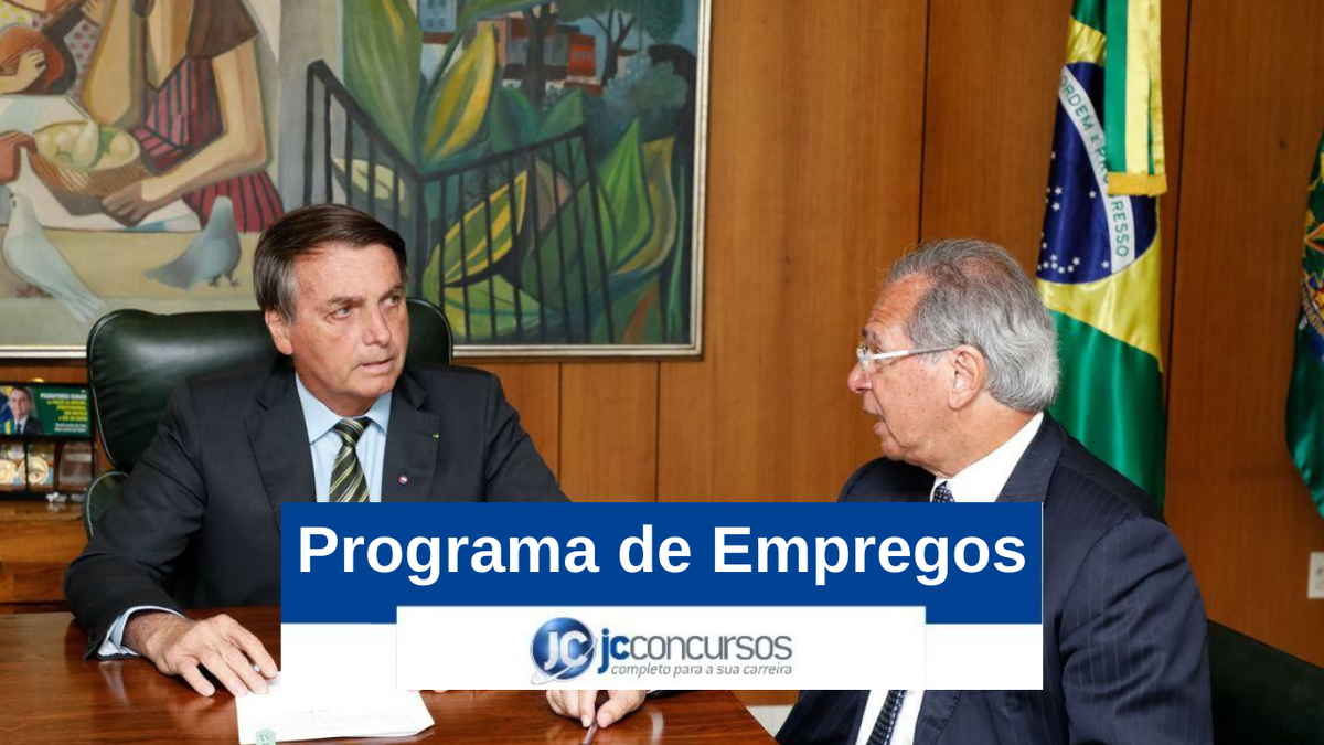 Bolsonaro prorroga programa de redução de salários e jornada