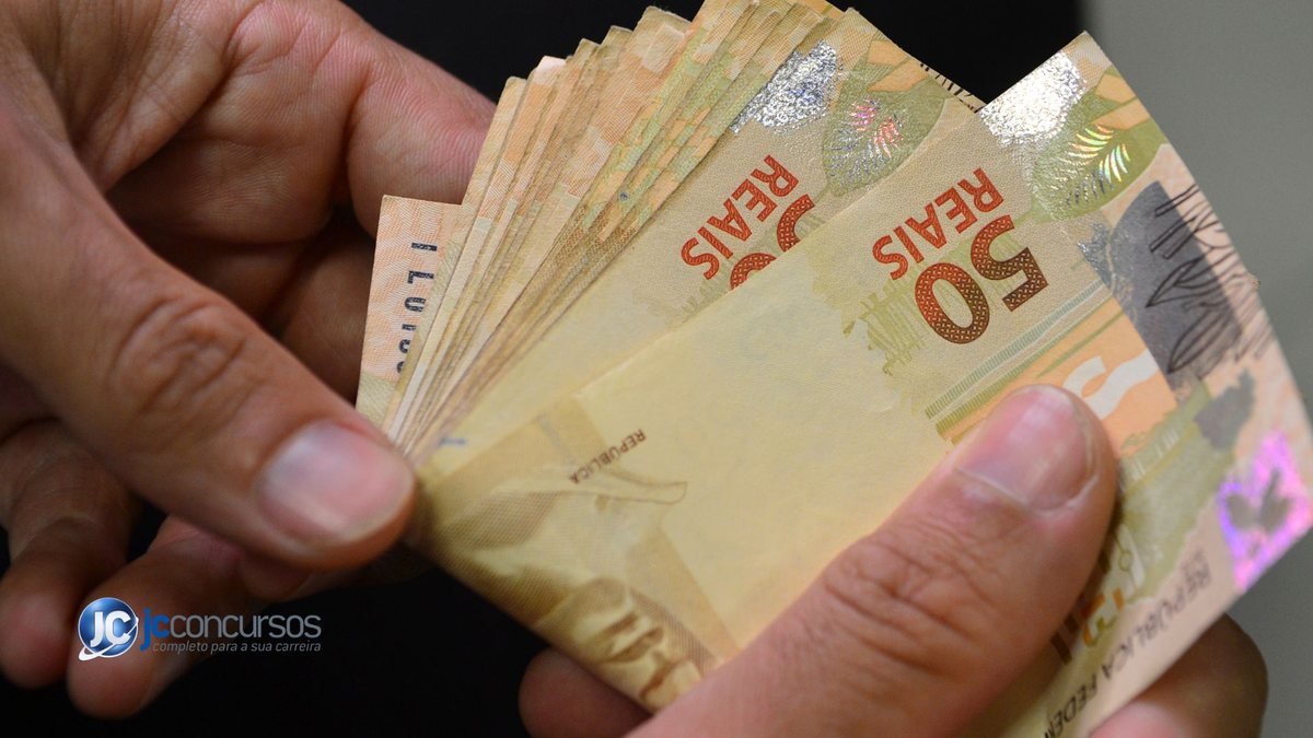 Governo anuncia ÓTIMA NOTÍCIA para trabalhadores que ganham até R$ 2.640