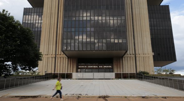 Servidores do Banco Central devem paralisar atividades exigindo reajuste salarial - Agência Brasil