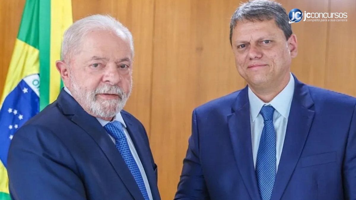 Tarcísio assinou um acordo de cooperação e compartilhou o palco com Lula