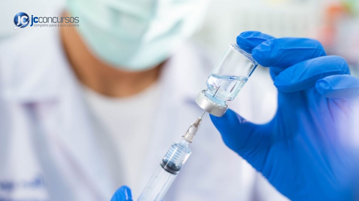 Processo de produção da vacina envolve o cultivo de células em frascos